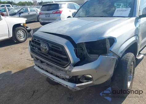 2018 Toyota Tacoma Sr z USA, uszkodzony, nr VIN 5TFAX5GN7JX118764